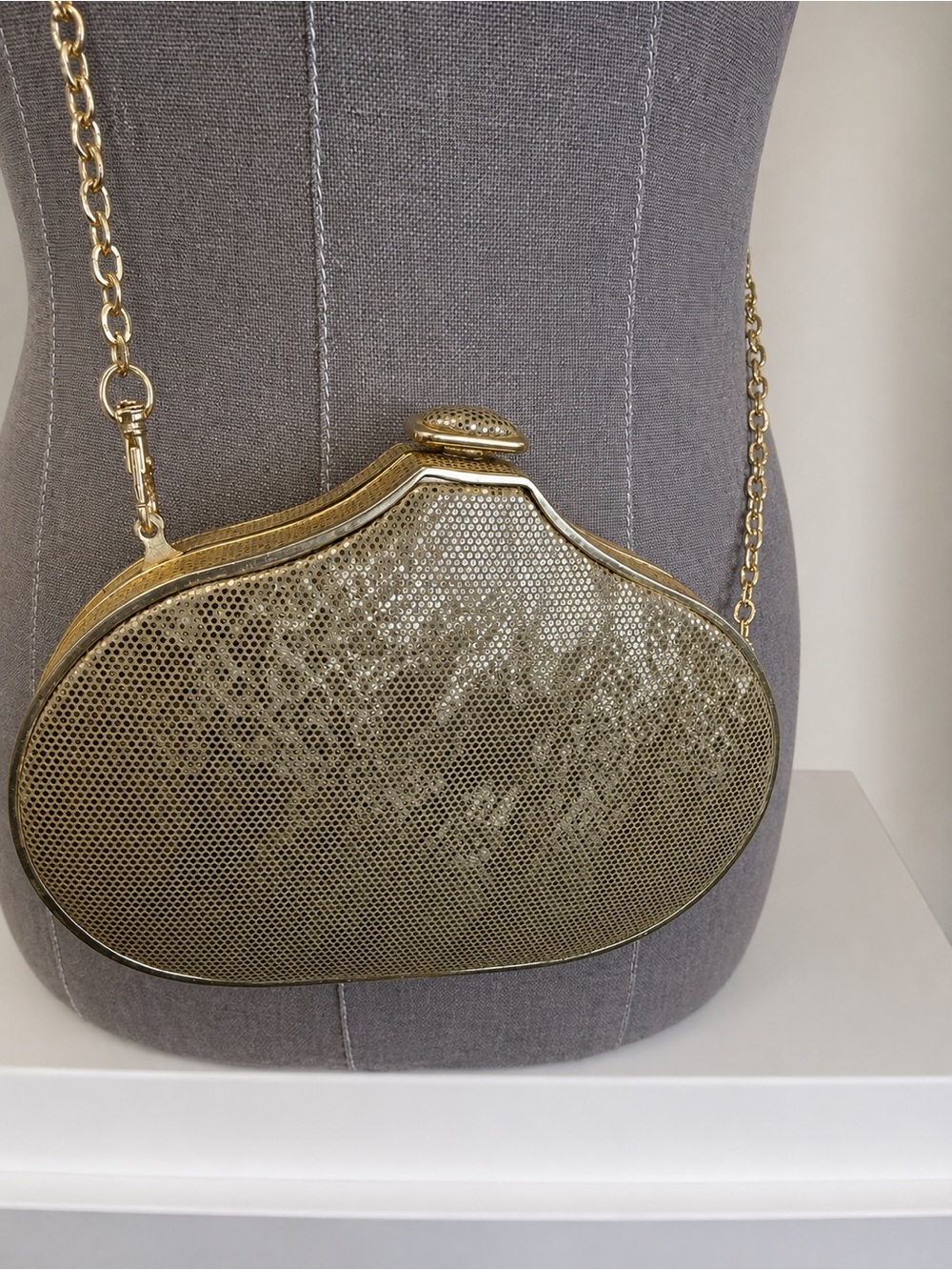 Metallic Gold Mesh Crossbody Evening Bag with Chain Strap